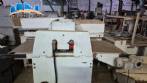 Cutting line for sweets and cereal bars